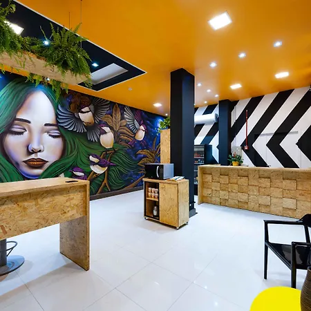 Mural Living Hotel Manaus-3